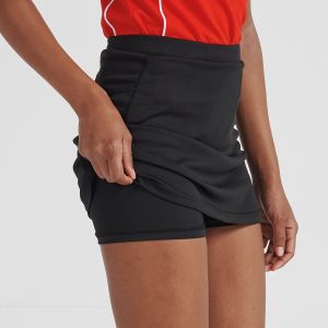 Women's skort with wicking finish