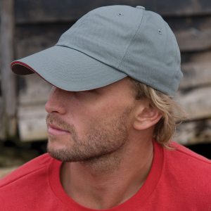 Herringbone cap with sandwich peak