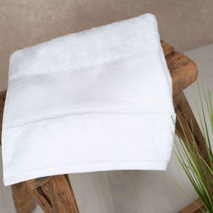 Organic bath towel with printable border